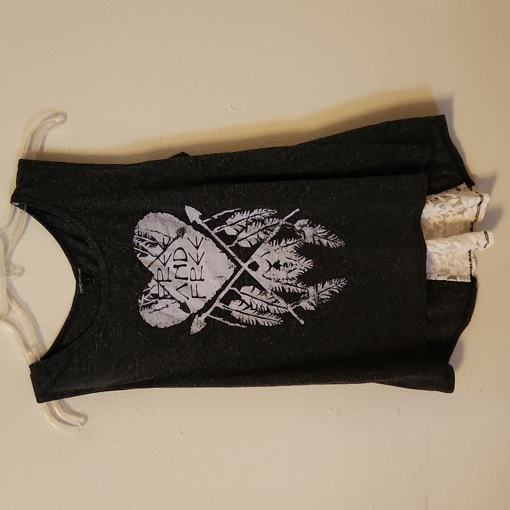Sleeveless tunic